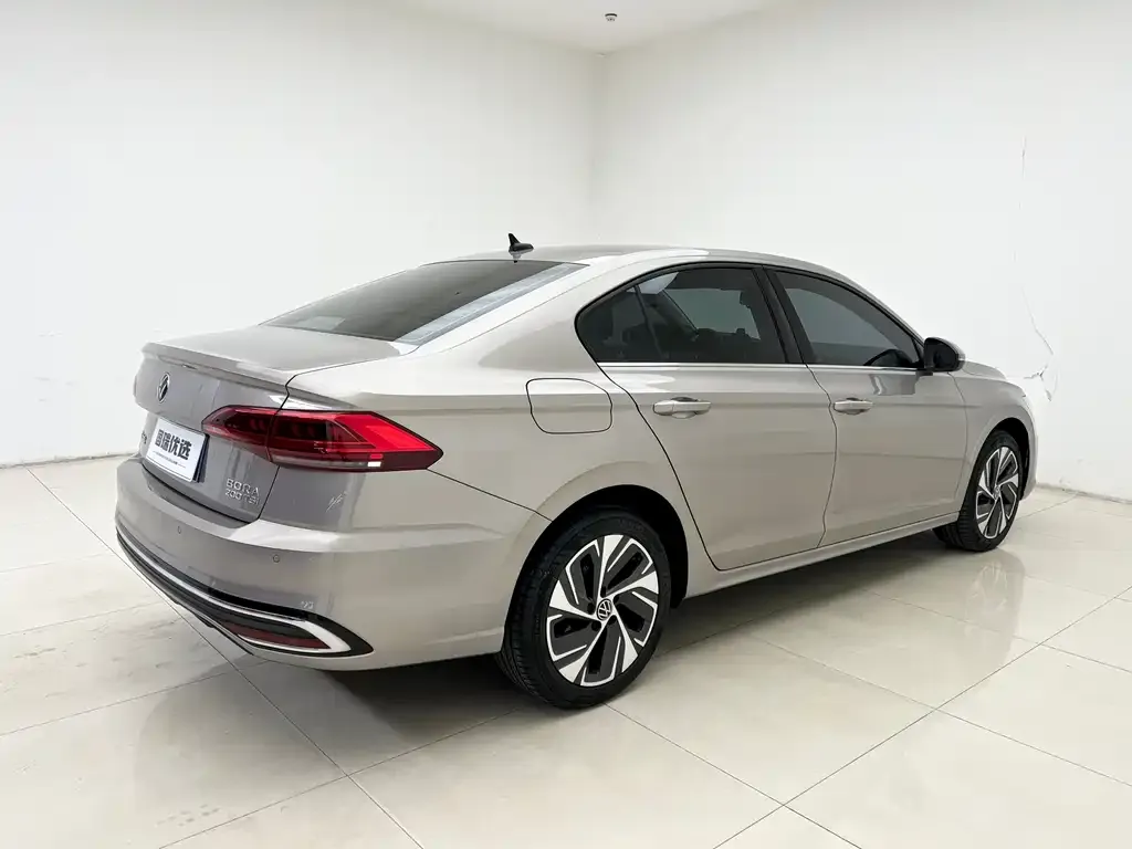 Volkswagen Bora 2022 из CN, фото 2