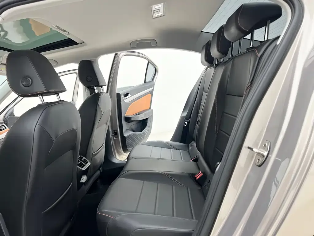 Volkswagen Bora 2022 из CN, фото 5