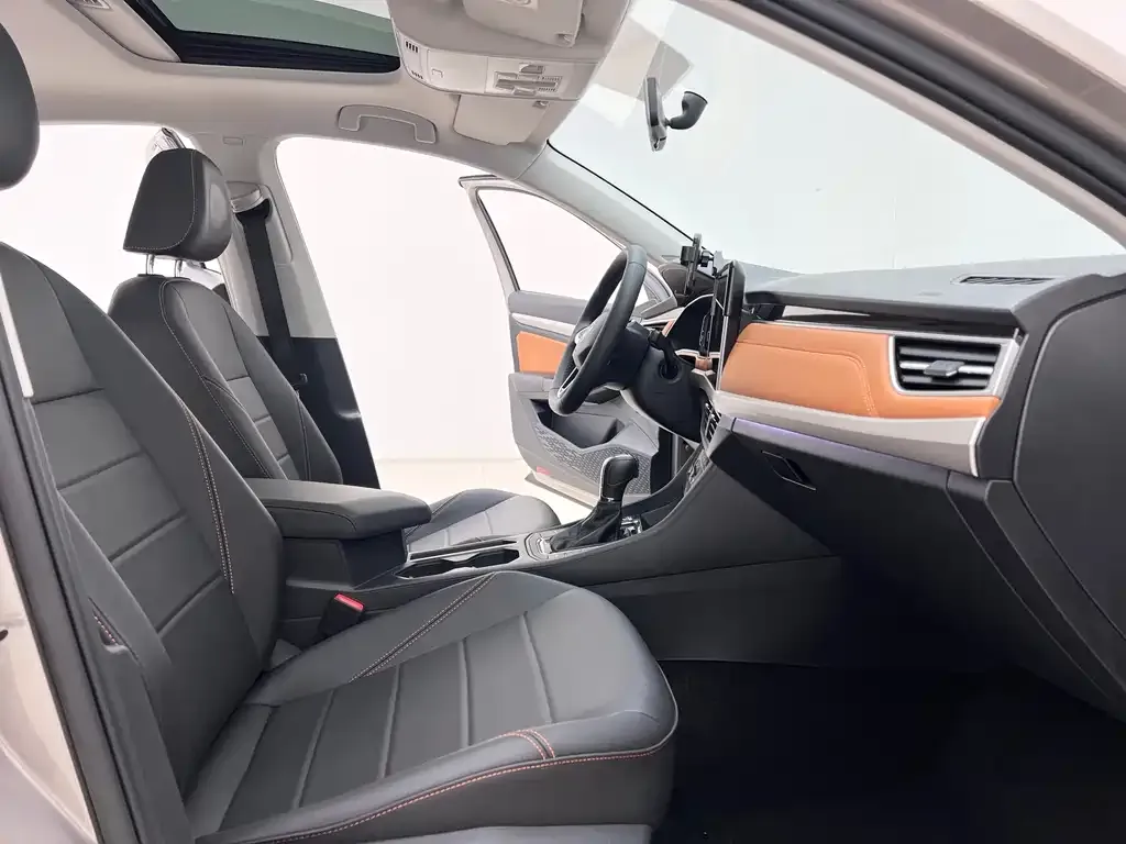 Volkswagen Bora 2022 из CN, фото 8