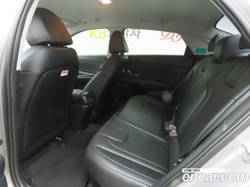 Hyundai AVANTE 2023 из KR, фото 4
