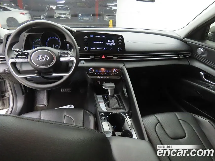 Hyundai AVANTE 2023 из KR, фото 6