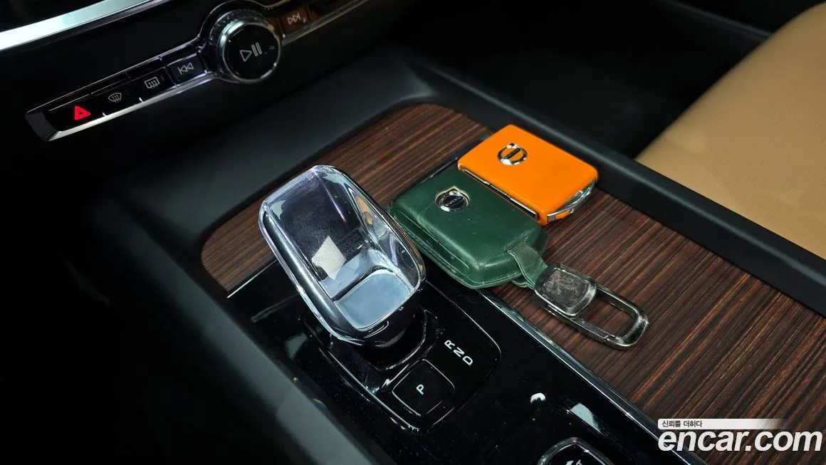 Volvo V60 2023 из KR, фото 6