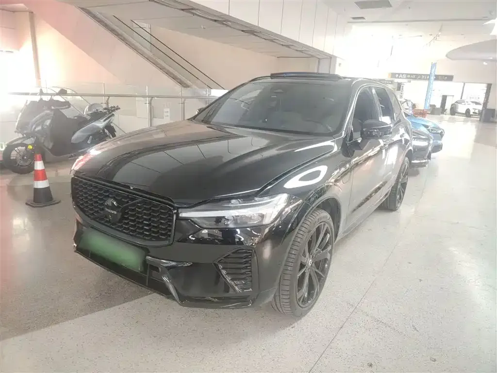 Volvo XC60 PHEV 2024 из CN, фото 6