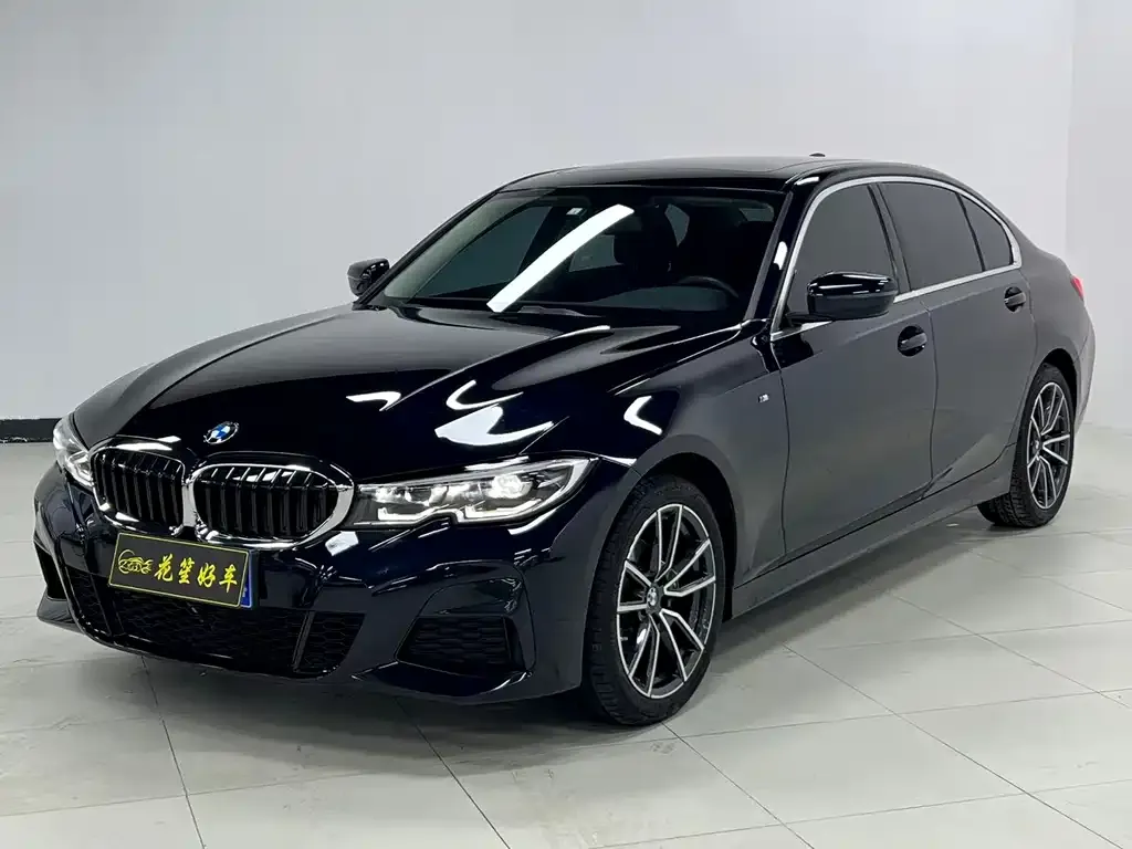 BMW 3 Series 2022 из CN, фото 1
