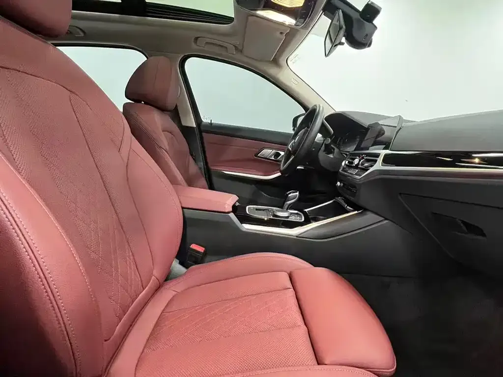 BMW 3 Series 2022 из CN, фото 10
