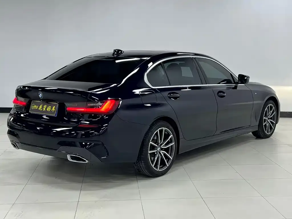 BMW 3 Series 2022 из CN, фото 2