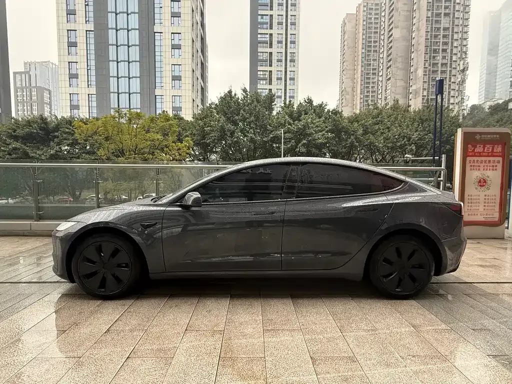 Tesla Model 3 2023 из CN, фото 10
