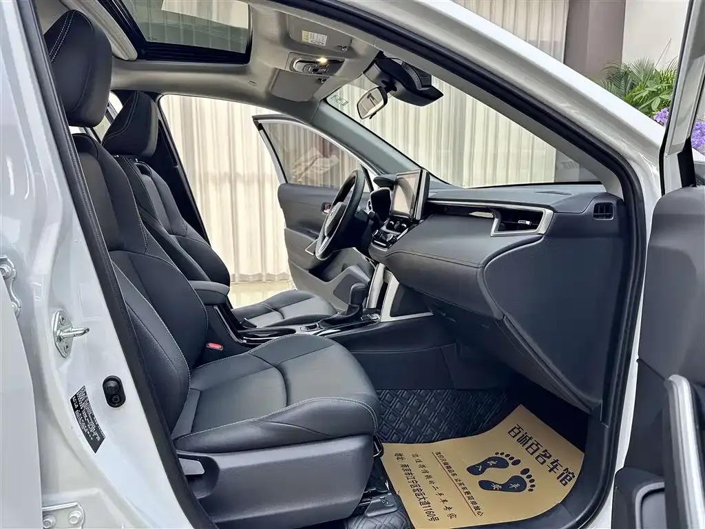 Toyota Frontlander 2022 из CN, фото 5