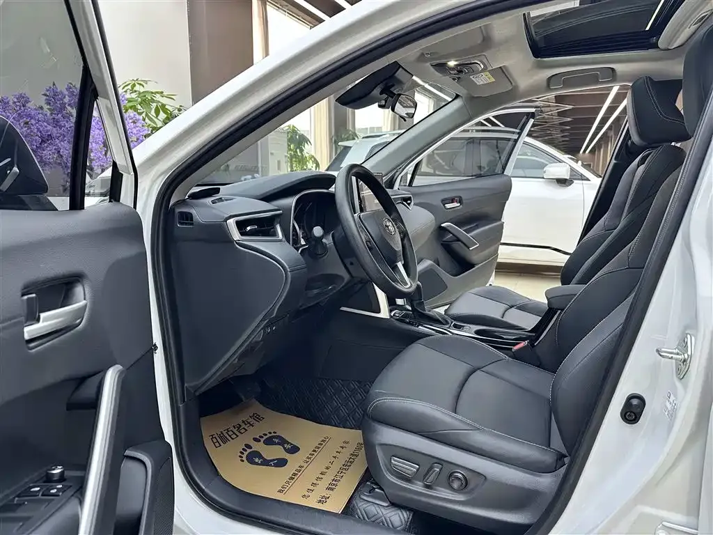 Toyota Frontlander 2022 из CN, фото 8