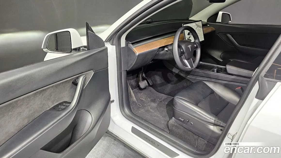 Tesla Model Y 2021 из KR, фото 5