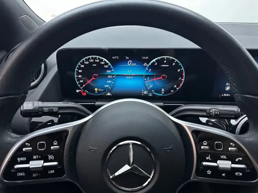 Mercedes-Benz GLA — фото 9