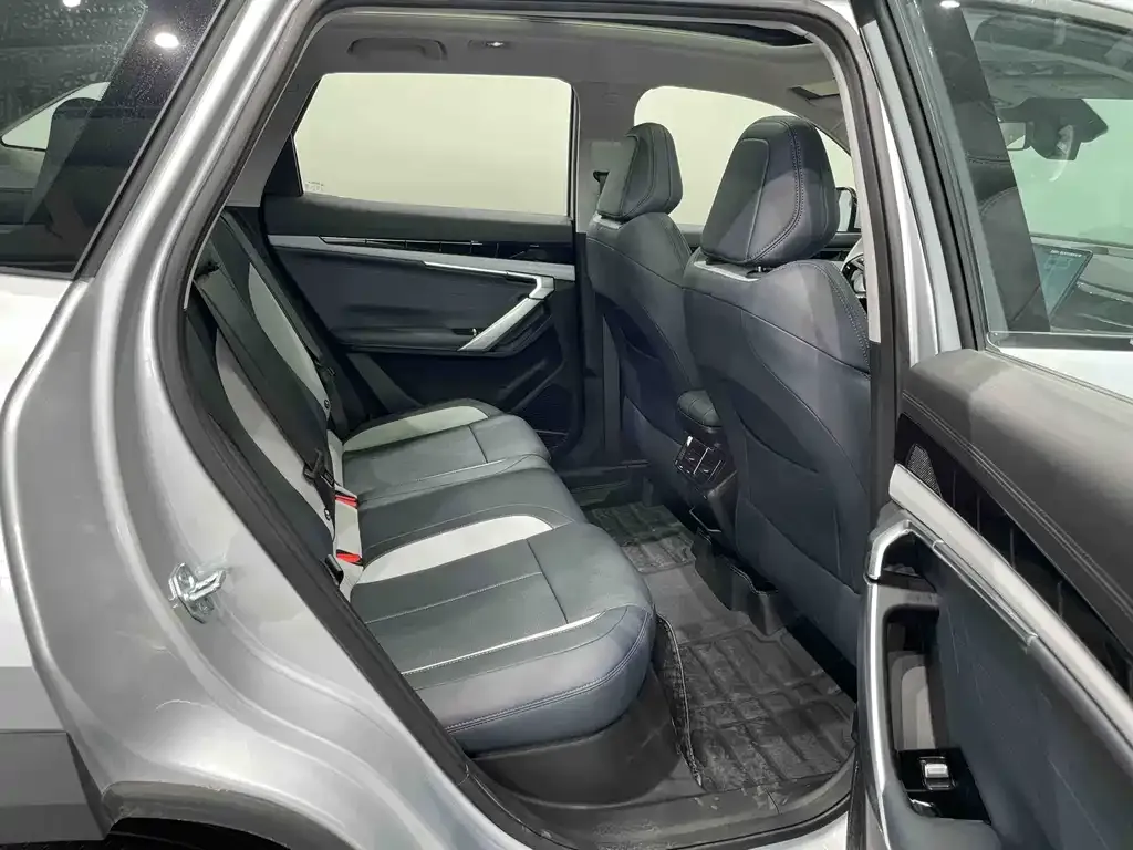 Geely Boyue L 2024 из CN, фото 3