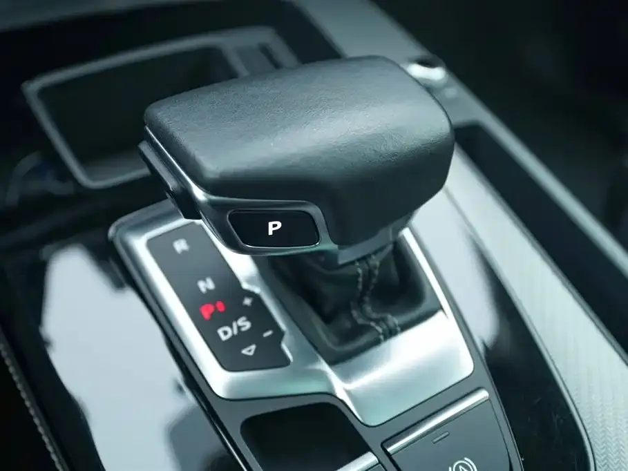 Audi Q5L 2023 из CN, фото 9