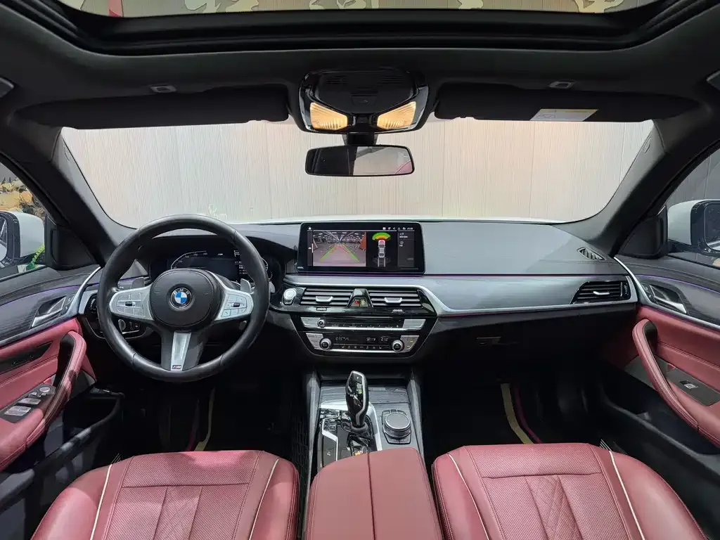 BMW 5 Series 2023 из CN, фото 3