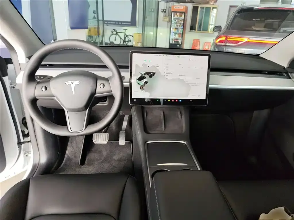 Tesla Model Y 2023 из CN, фото 9