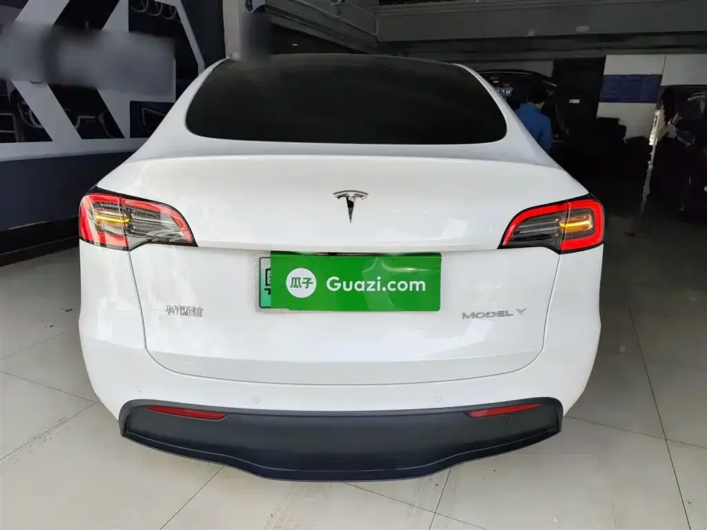 Tesla Model Y 2023 из CN, фото 6