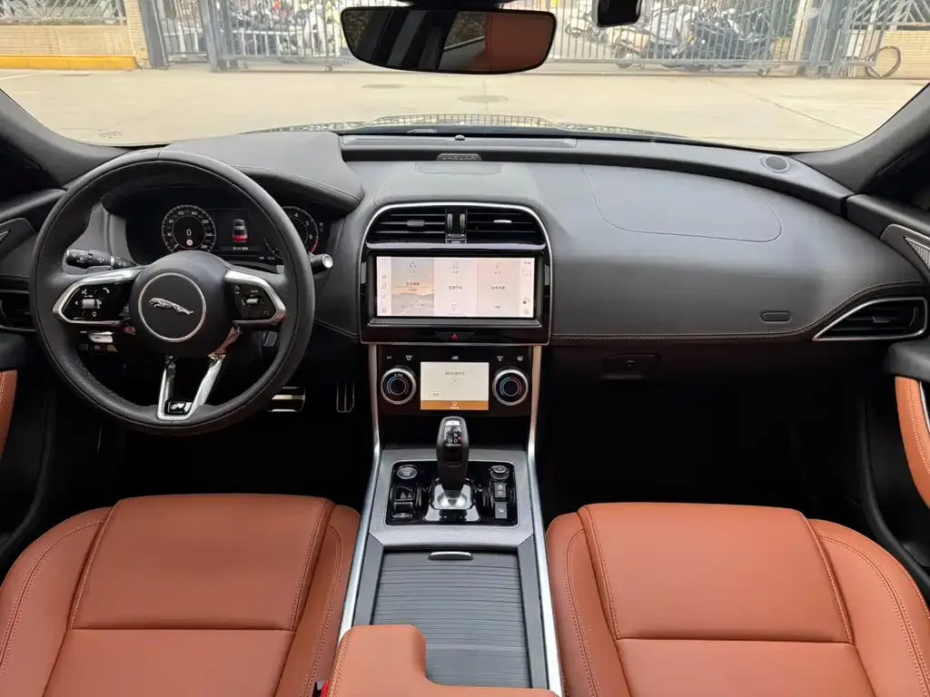 Jaguar XEL 2024 из CN, фото 7