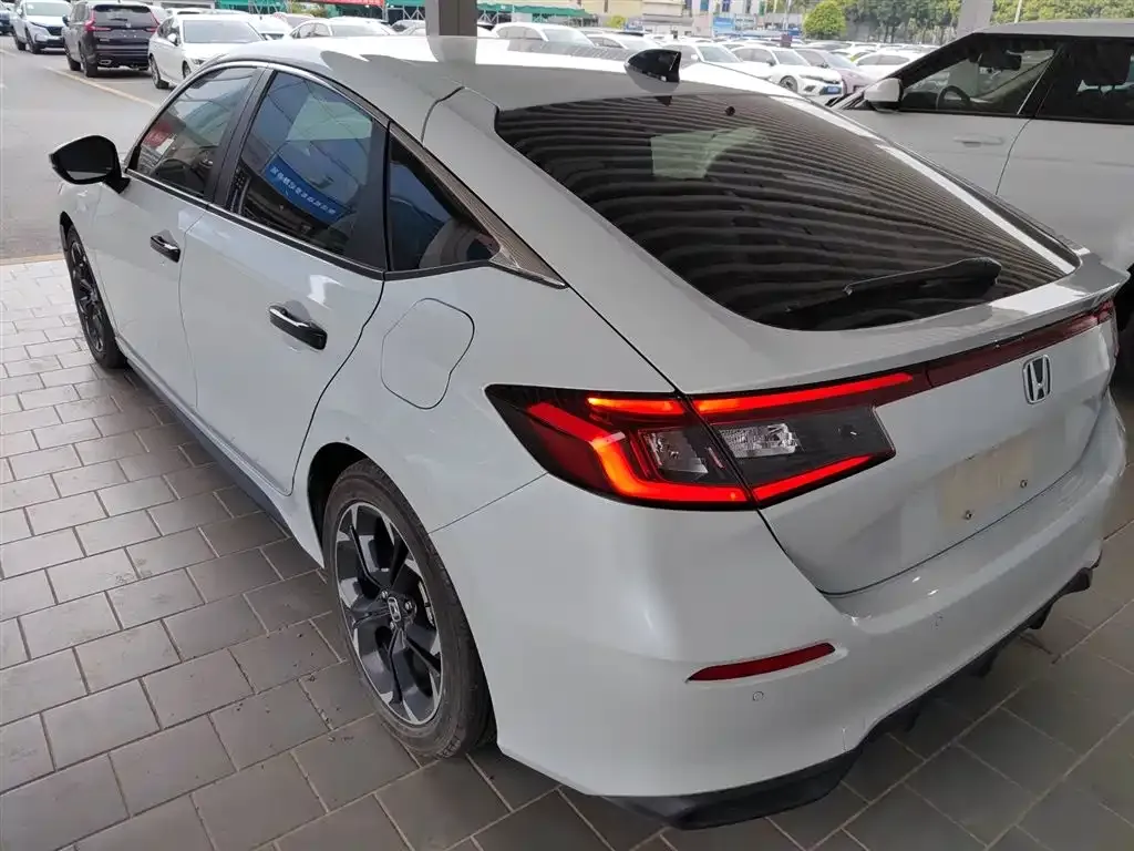 Honda Civic 2023 из CN, фото 10