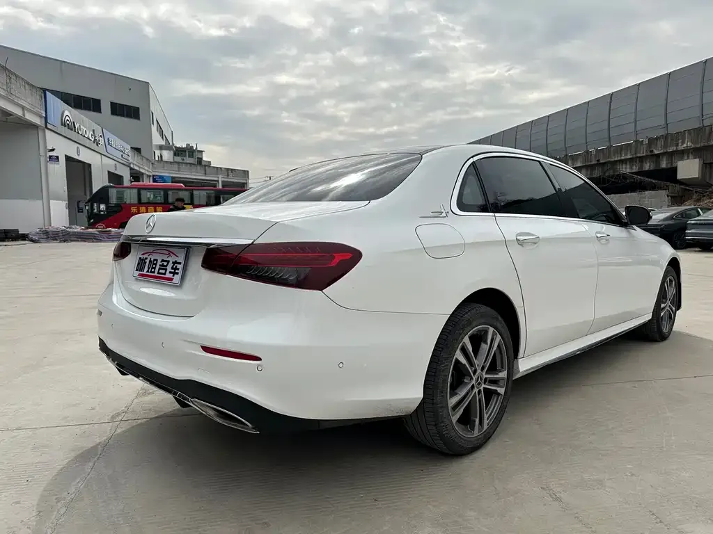 Mercedes-Benz E-Class 2021 из CN, фото 4