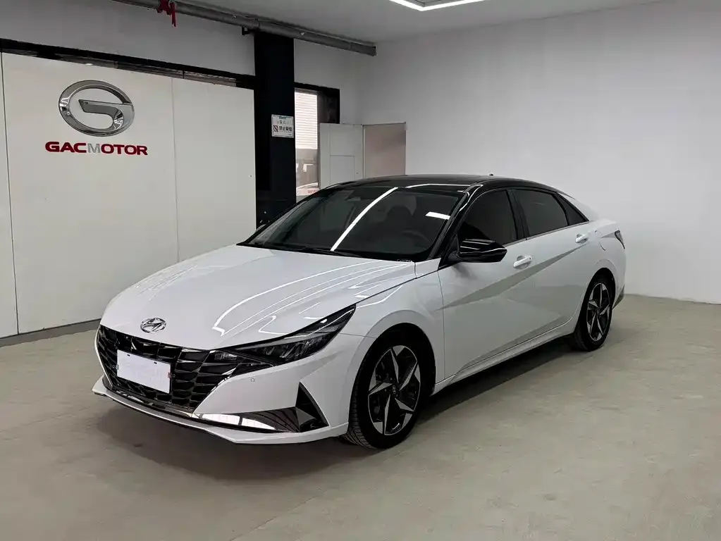 Hyundai Elantra 2023 из CN, фото 1