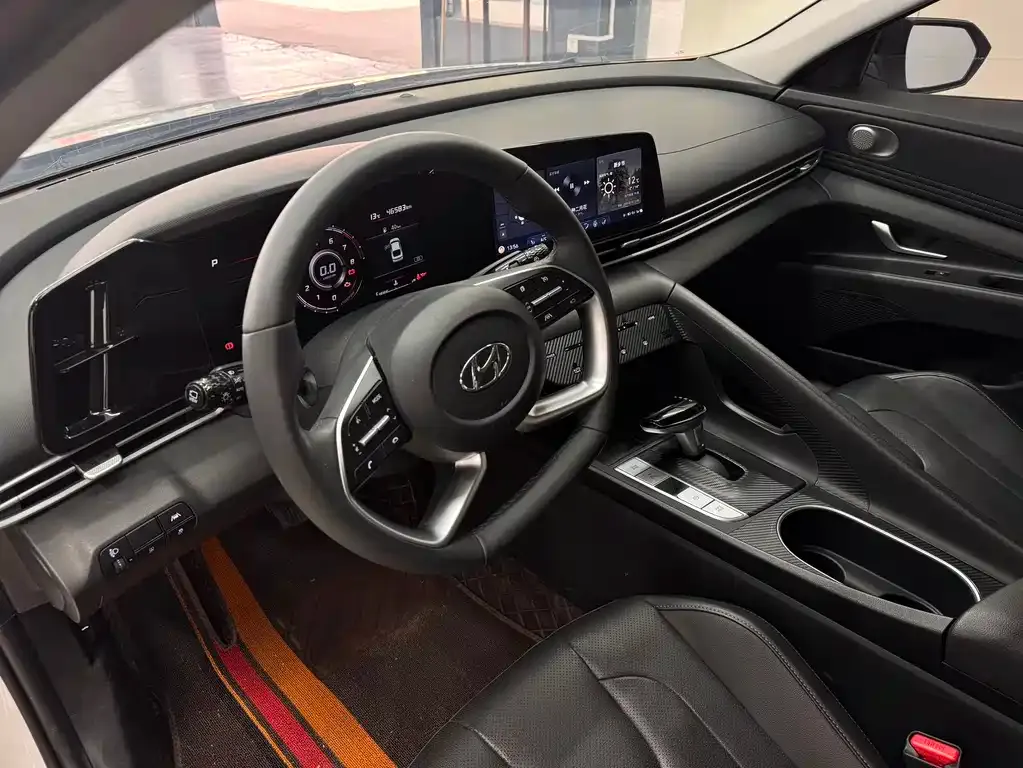 Hyundai Elantra 2023 из CN, фото 6