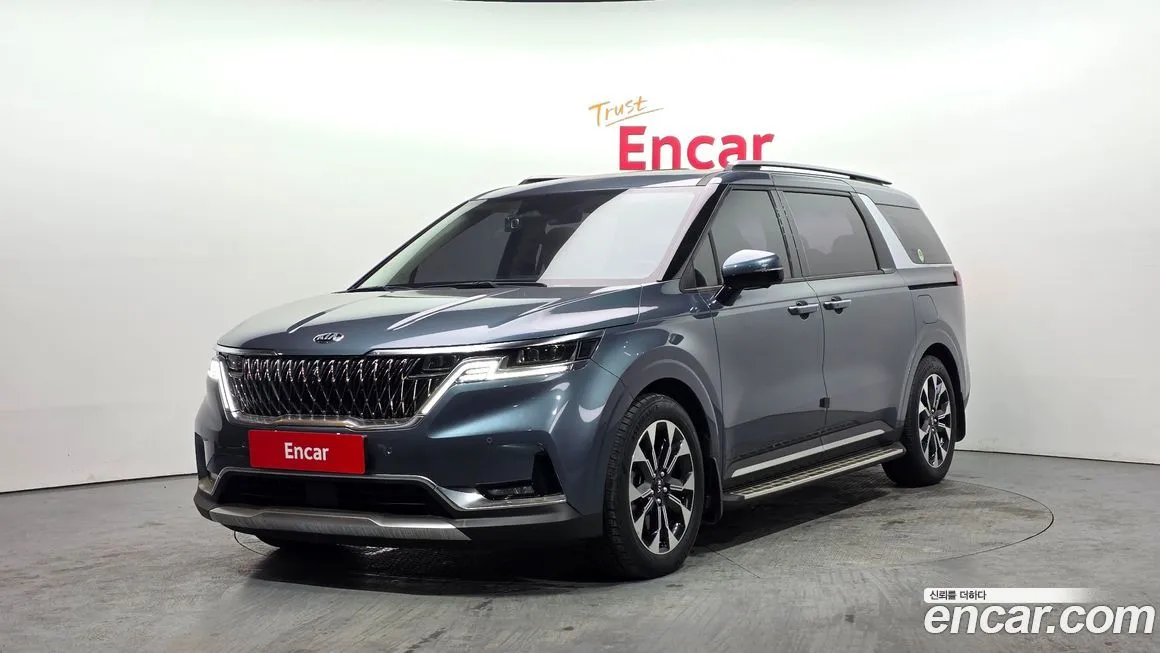 Kia Carnival — фото 1