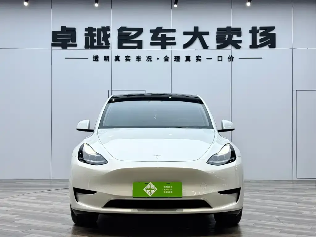 Tesla Model Y 2024 из CN, фото 2