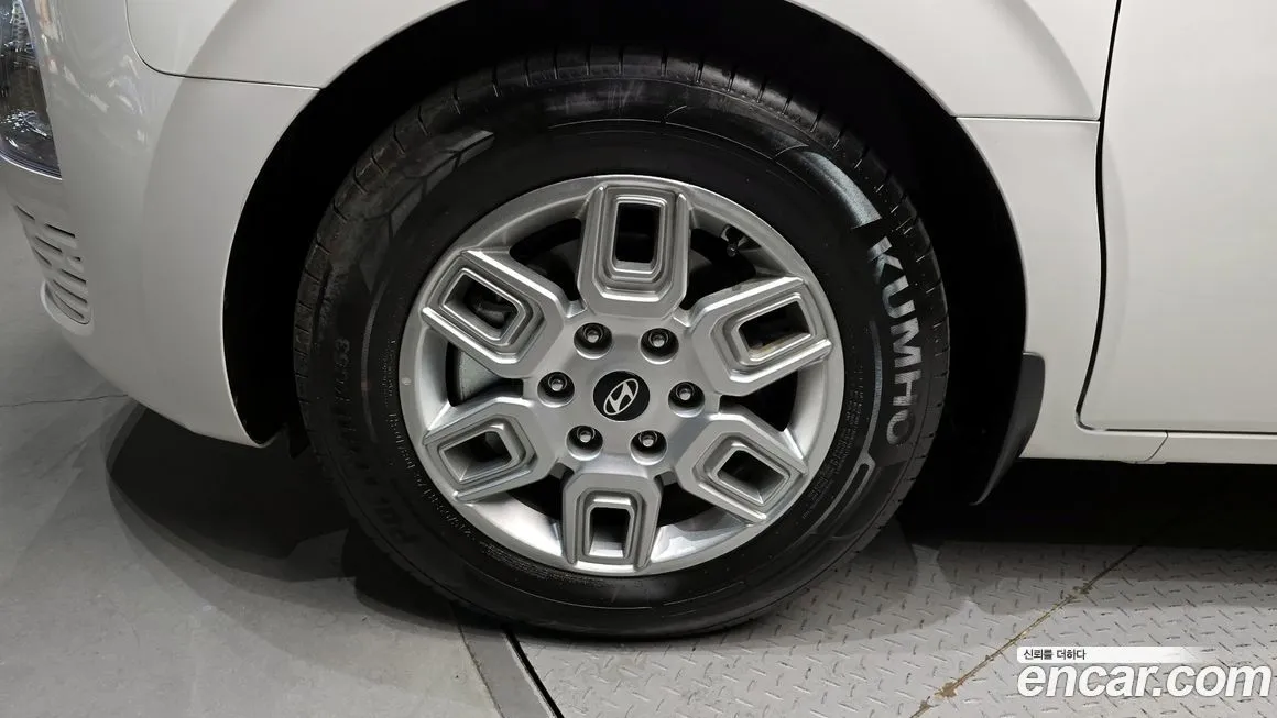 Hyundai Staria 2025 из KR, фото 3