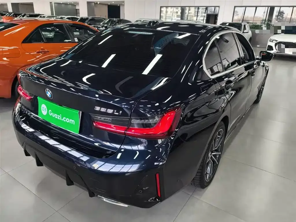 BMW 3 Series 2025 из CN, фото 2