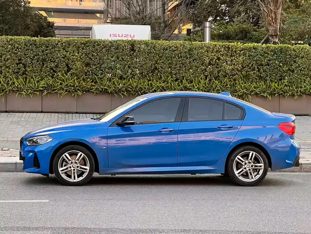 BMW 1 Series 2022 из CN, фото 9