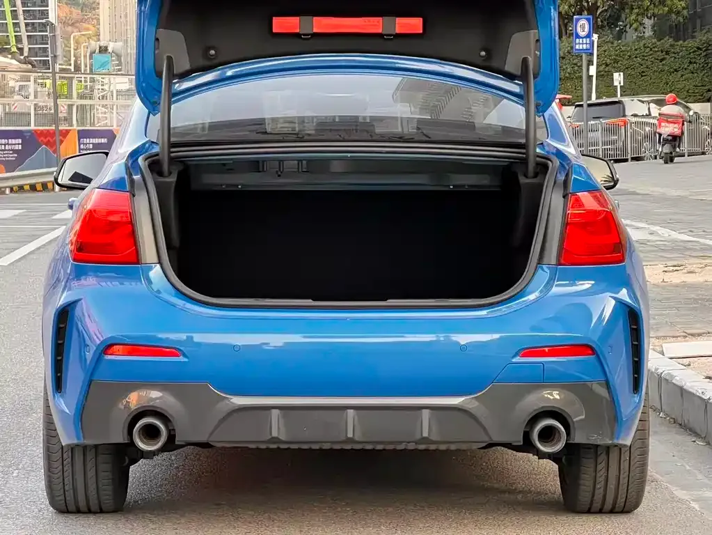 BMW 1 Series 2022 из CN, фото 2