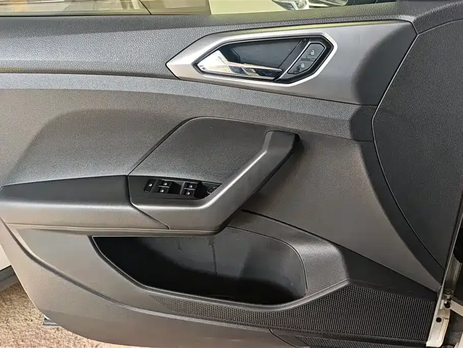 Volkswagen T-Cross 2021 из CN, фото 2