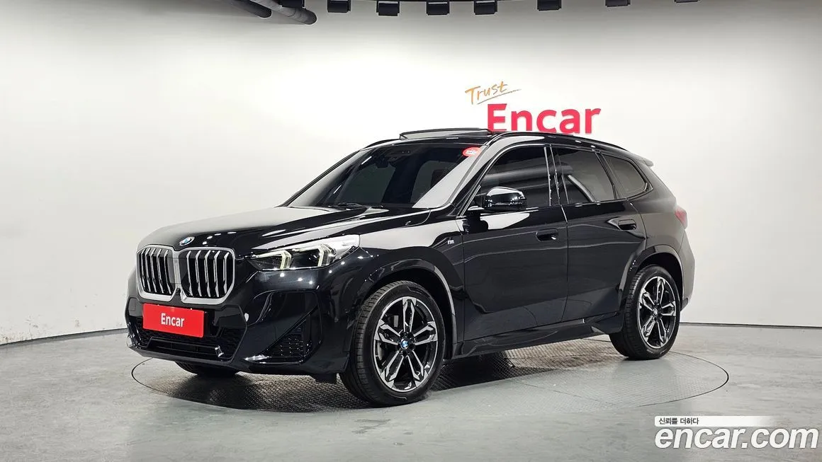 BMW X1 — фото 1