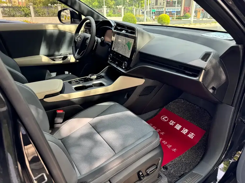 Lexus RZ 2024 из CN, фото 7