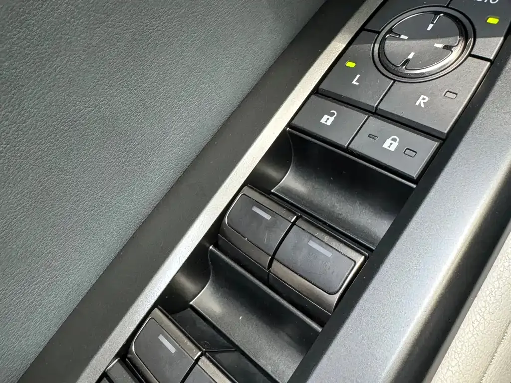 Lexus RZ 2024 из CN, фото 5