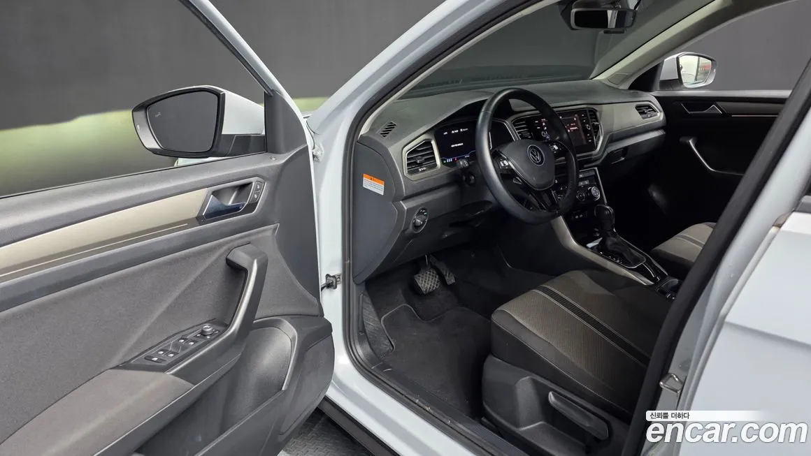 Volkswagen T-Roc 2021 из KR, фото 8