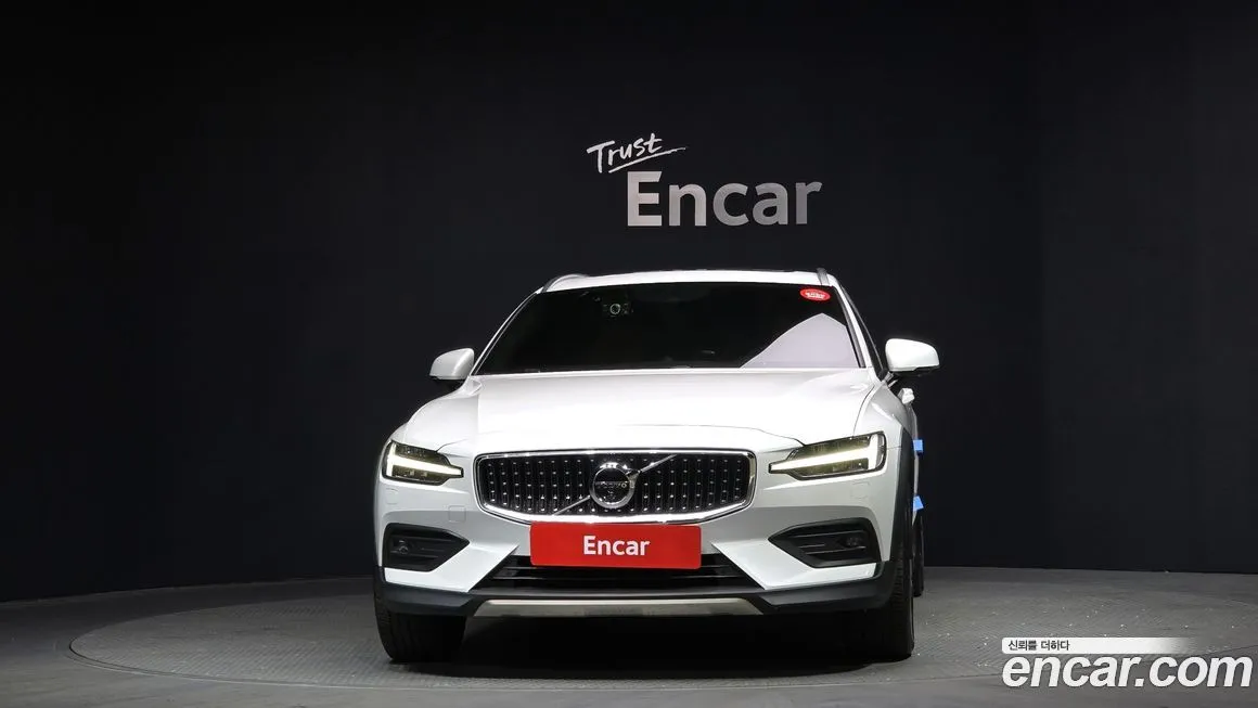 Volvo V60 2021 из KR, фото 2