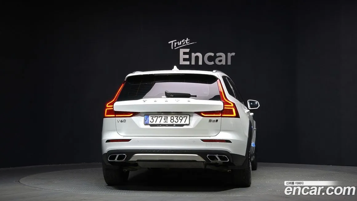 Volvo V60 2021 из KR, фото 3