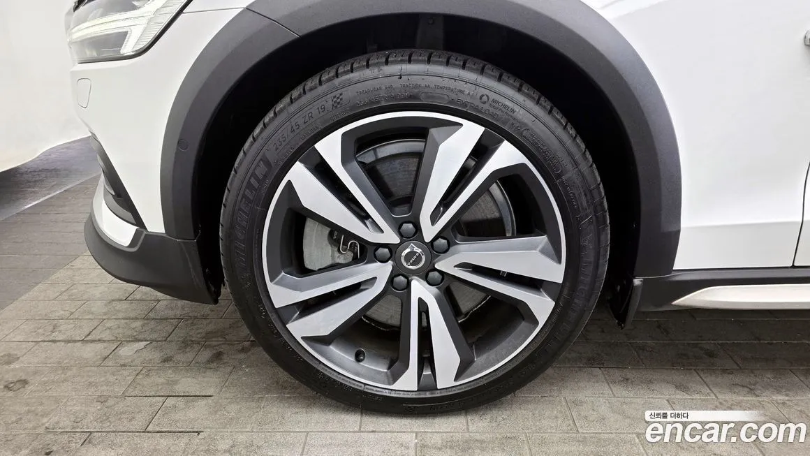 Volvo V60 2021 из KR, фото 7