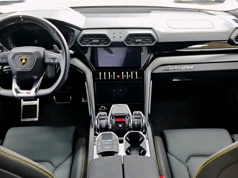 Lamborghini Urus 2024 из CN, фото 7