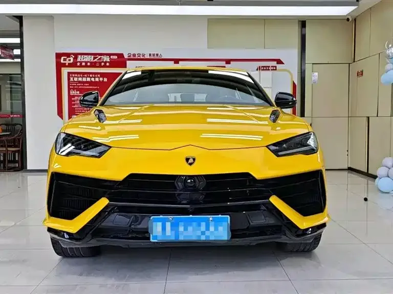 Lamborghini Urus 2024 из CN, фото 3