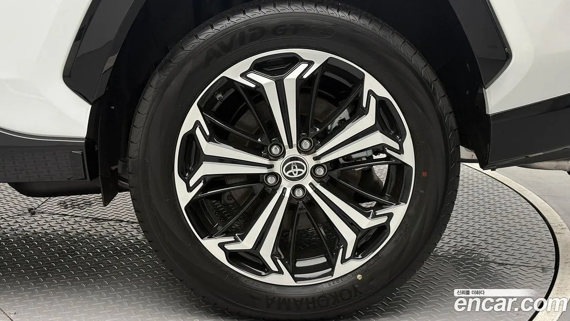 Toyota RAV4 2025 из KR, фото 7