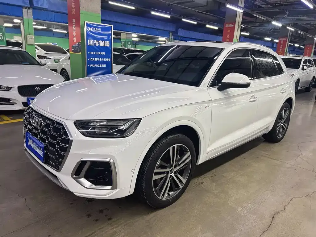Audi Q5L 2022 из CN, фото 1