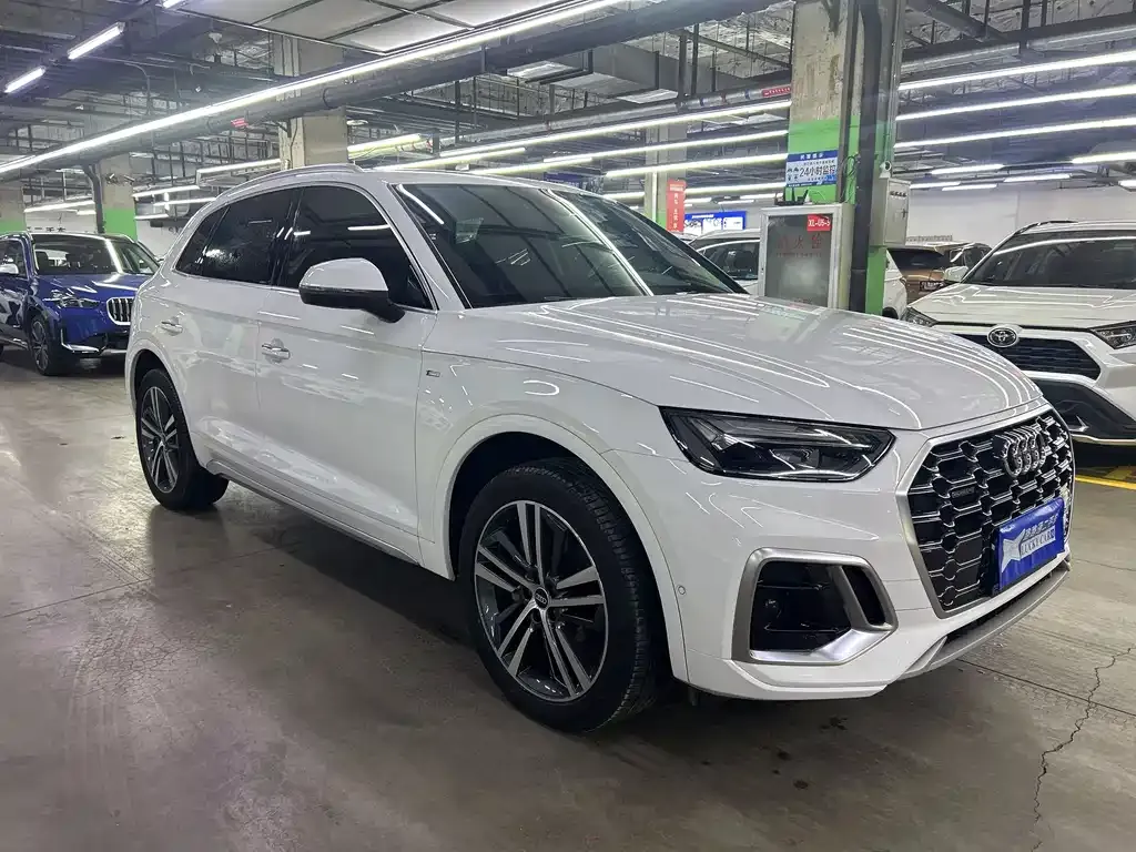 Audi Q5L 2022 из CN, фото 10