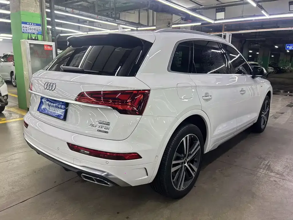 Audi Q5L 2022 из CN, фото 8