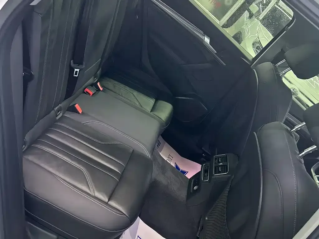 Audi Q5L 2022 из CN, фото 3