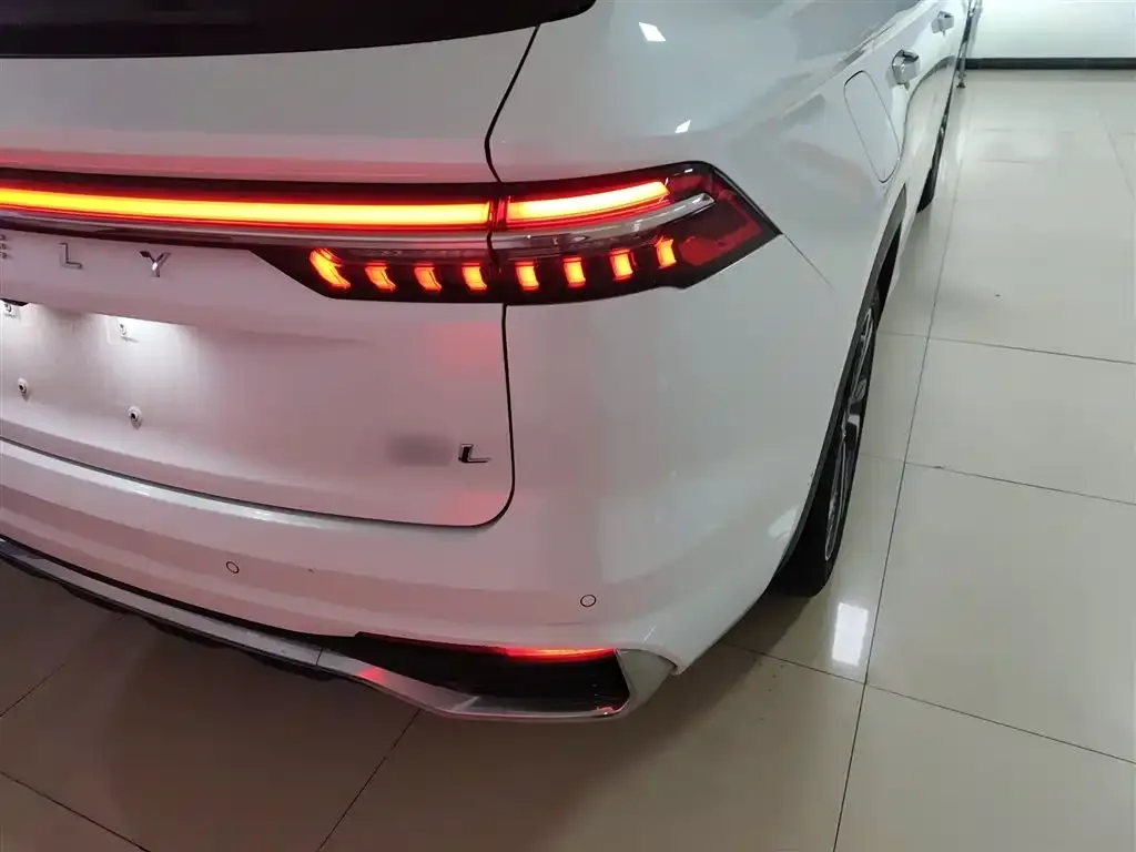Geely Xingyue L 2023 из CN, фото 3