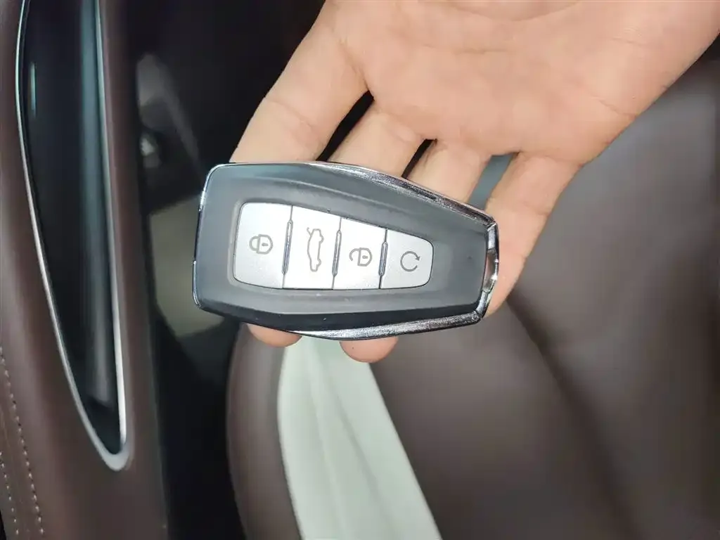 Geely Xingyue L 2023 из CN, фото 5