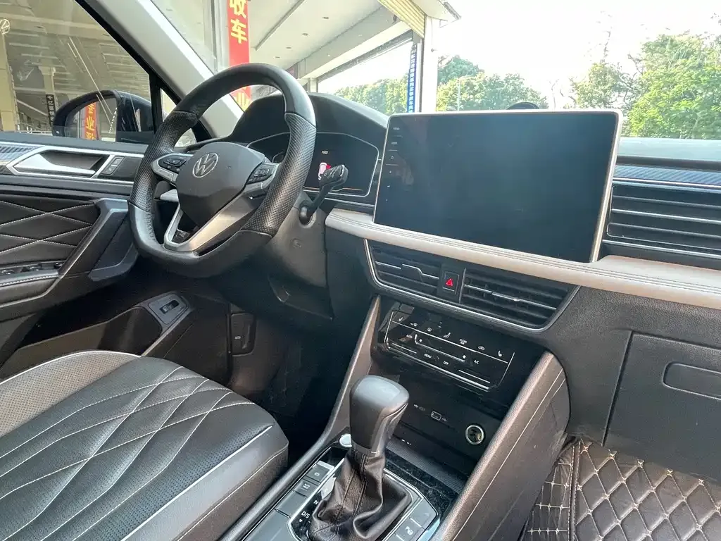 Volkswagen Tiguan L 2024 из CN, фото 9