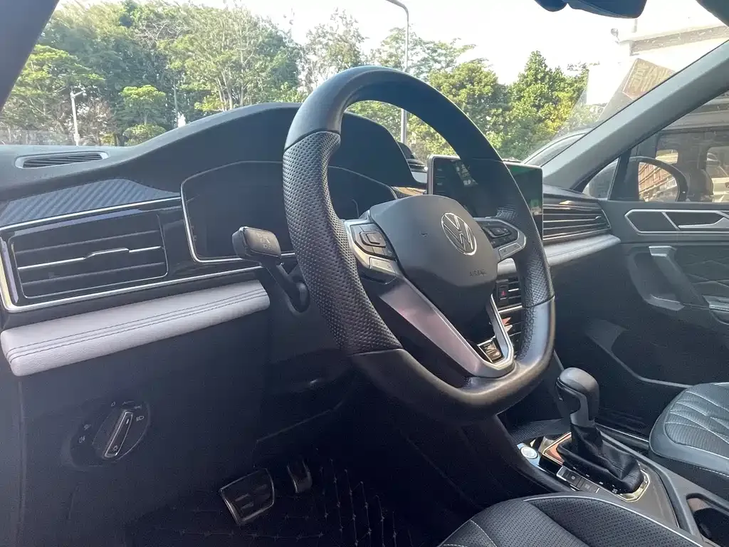 Volkswagen Tiguan L 2024 из CN, фото 8